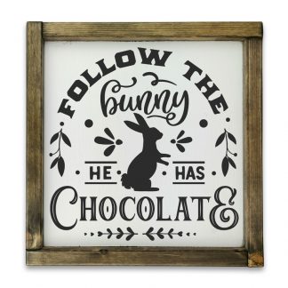 Follow the Bunny – Vintage fehér táblakép, rusztikus tölgy kerettel